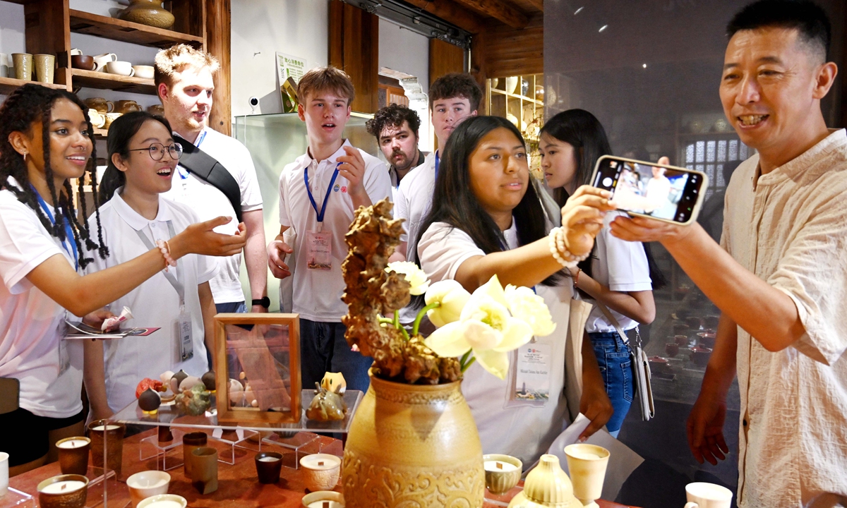 An exhibition featuring pottery in East China's Zhejiang Province in 2025 Photo: VCG