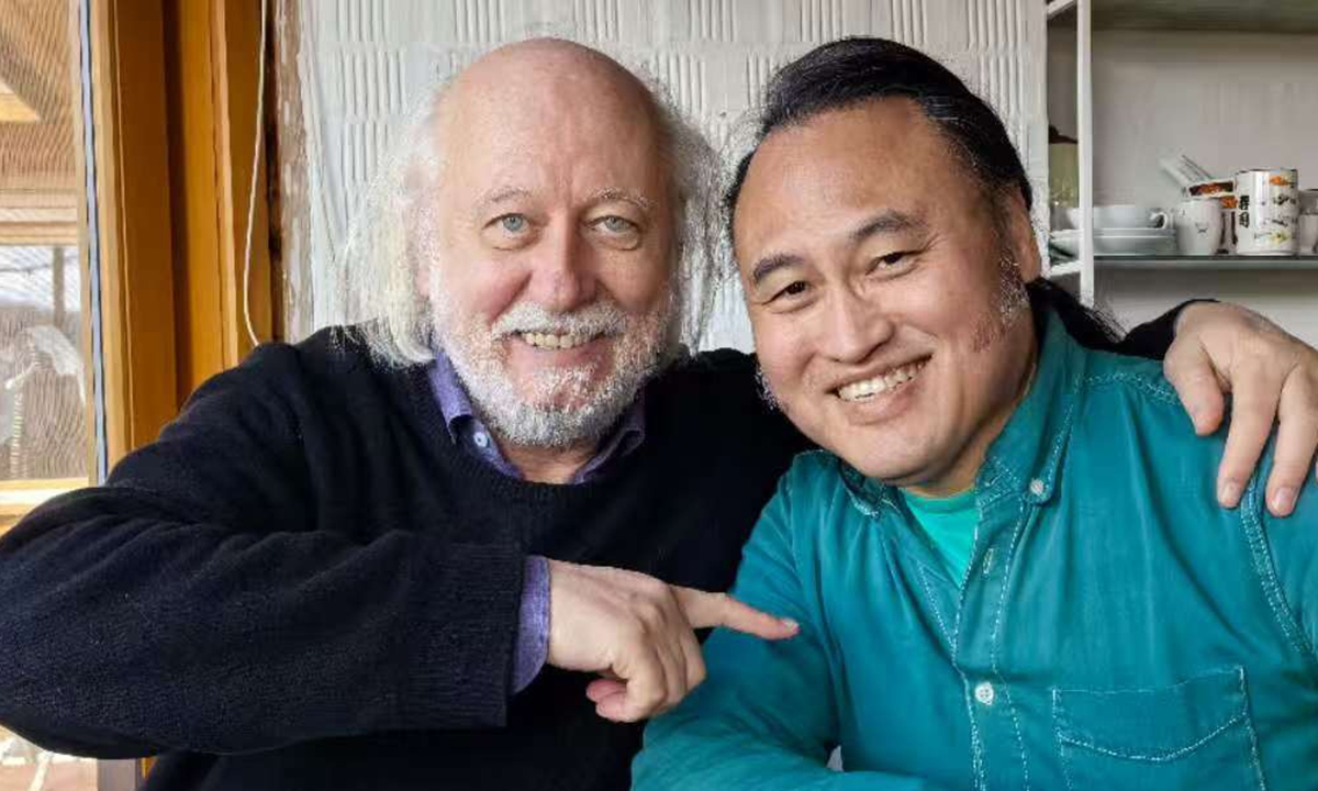 Laszlo Krasznahorkai (left) and Yu Zemin Photo: Courtesy of Yu Zemin